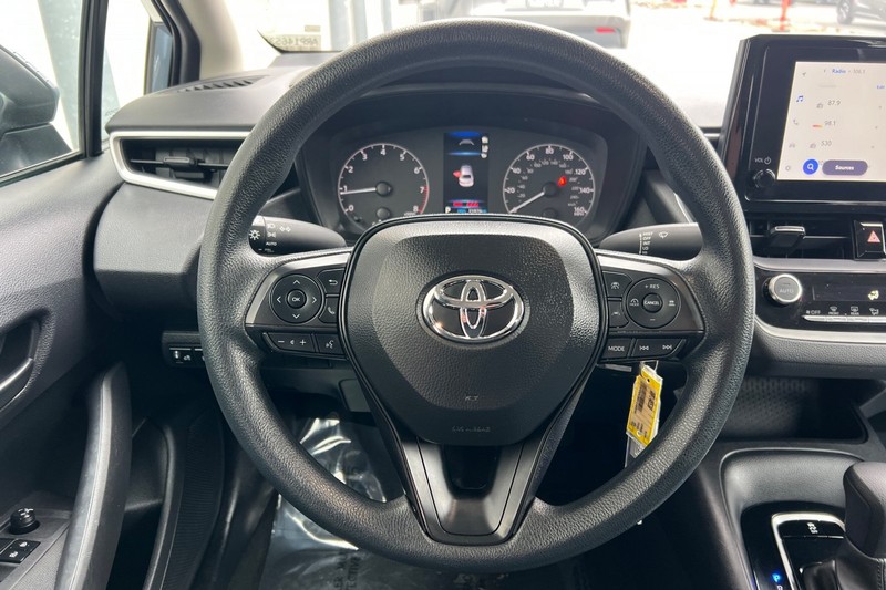 Toyota Corolla Vehicle Full-screen Gallery Image 21