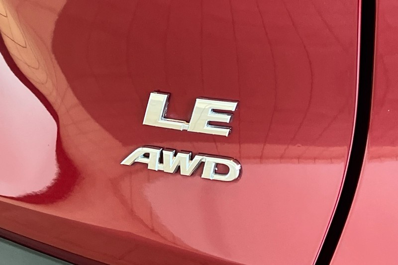 Toyota RAV4 Vehicle Full-screen Gallery Image 26