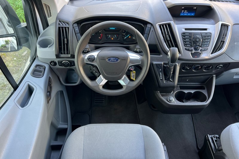 Ford Transit Wagon Vehicle Full-screen Gallery Image 14