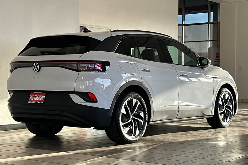 Volkswagen ID.4 Vehicle Full-screen Gallery Image 04