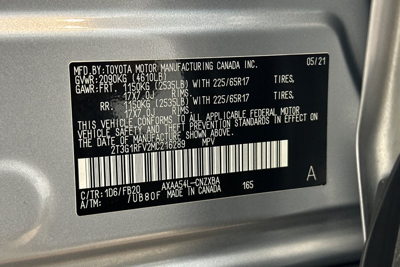 Toyota RAV4 Vehicle Full-screen Gallery Image 28