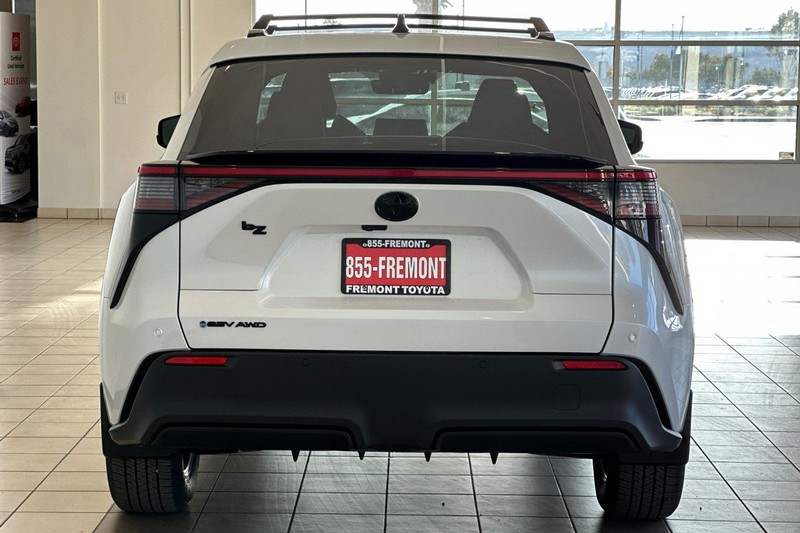 Toyota bZ Vehicle Full-screen Gallery Image 06