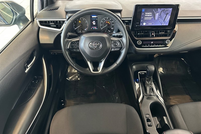 Toyota Corolla Vehicle Full-screen Gallery Image 14