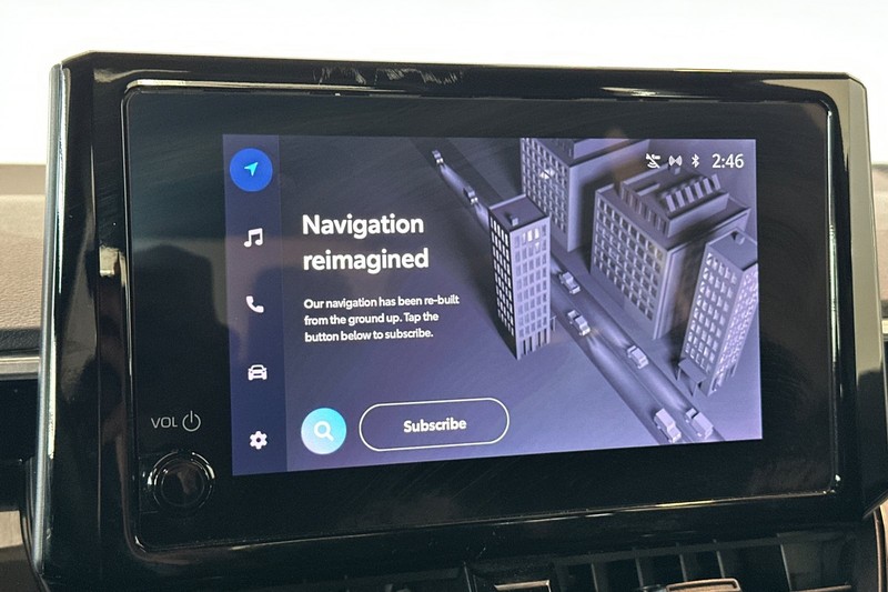 Toyota Corolla Vehicle Full-screen Gallery Image 18
