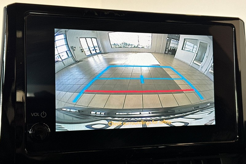 Toyota Corolla Vehicle Full-screen Gallery Image 19