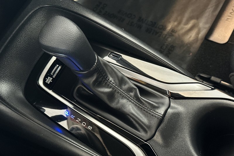 Toyota Corolla Vehicle Full-screen Gallery Image 21