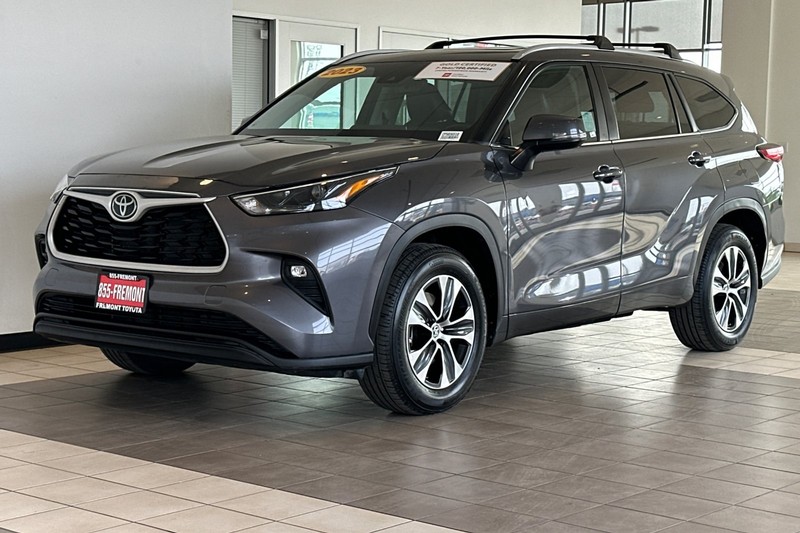 Toyota Highlander Vehicle Full-screen Gallery Image 08