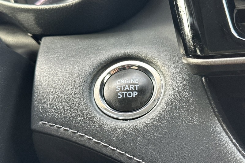 Toyota Highlander Vehicle Full-screen Gallery Image 23