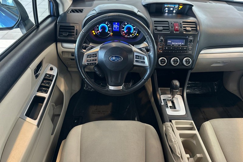 Subaru XV Crosstrek Hybrid Vehicle Full-screen Gallery Image 14