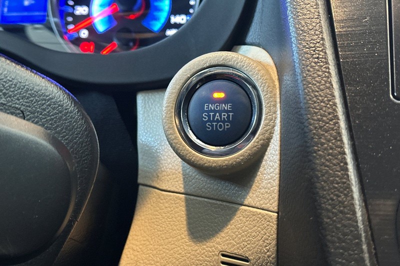 Subaru XV Crosstrek Hybrid Vehicle Full-screen Gallery Image 22