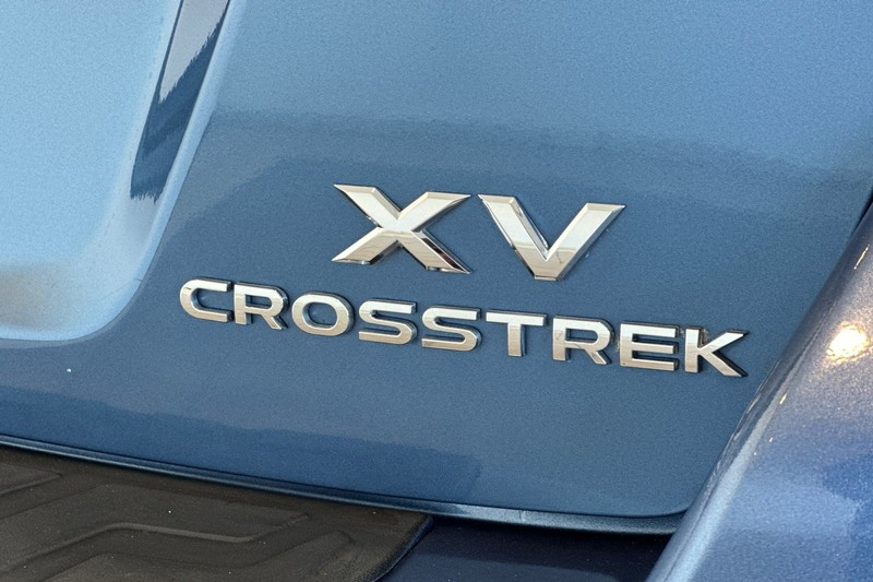 Subaru XV Crosstrek Hybrid Vehicle Full-screen Gallery Image 27