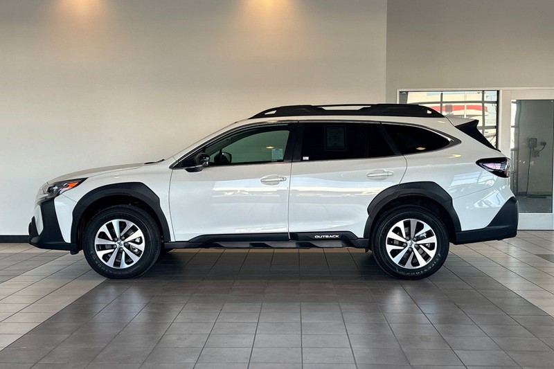 Subaru Outback Vehicle Full-screen Gallery Image 07