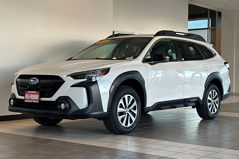 Subaru Outback Vehicle Full-screen Gallery Image 08