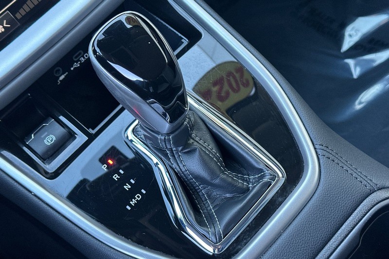 Subaru Outback Vehicle Full-screen Gallery Image 21