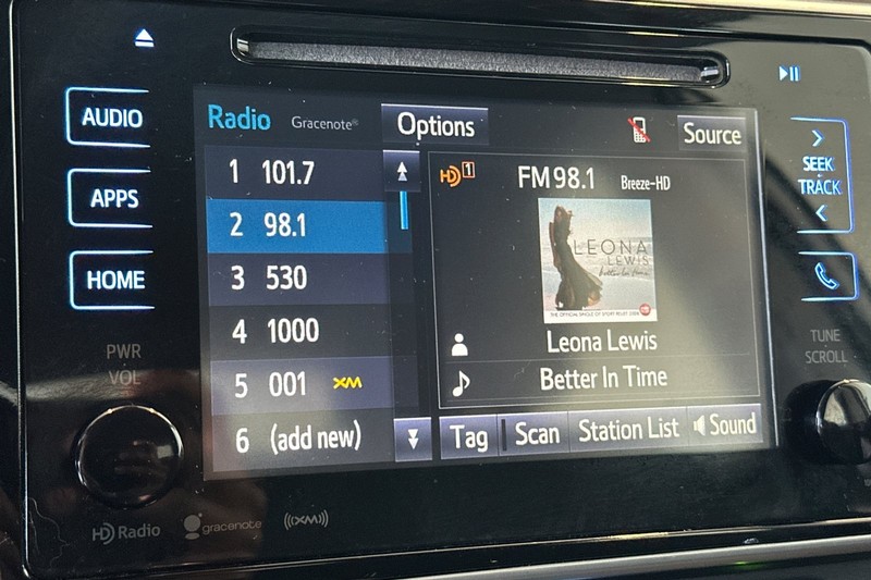 Toyota Corolla Vehicle Full-screen Gallery Image 17