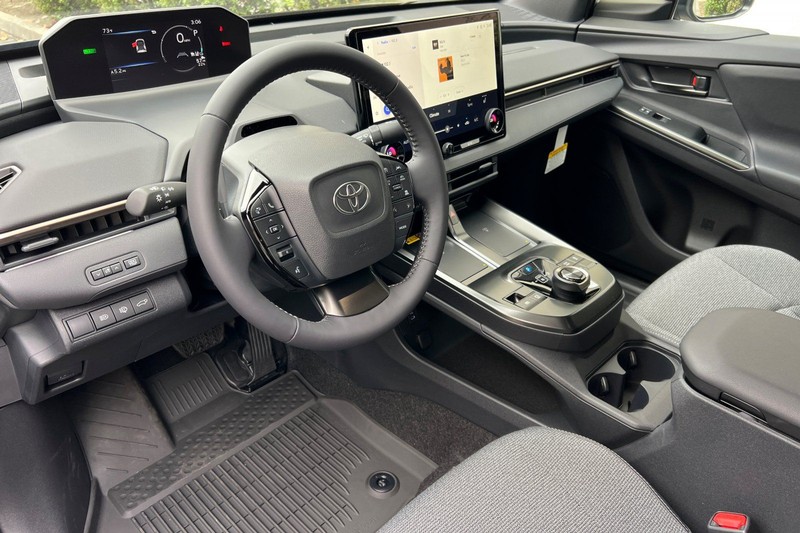 Toyota bZ Vehicle Full-screen Gallery Image 08