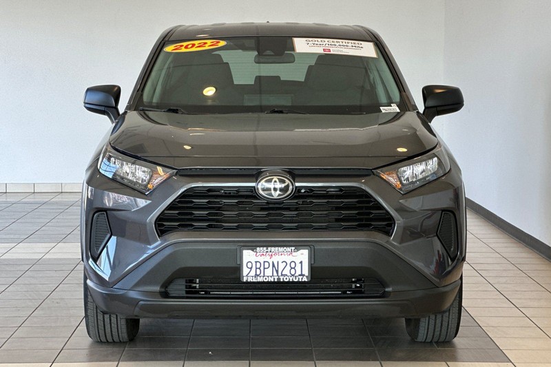 Toyota RAV4 Vehicle Full-screen Gallery Image 09