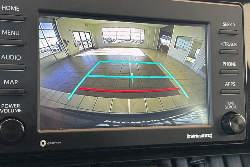 Toyota RAV4 Vehicle Full-screen Gallery Image 19