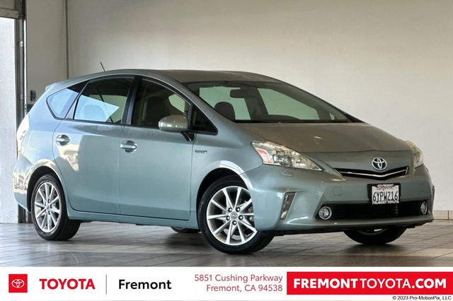 more details - toyota prius v