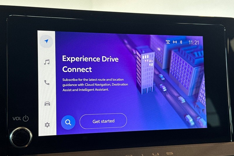 Toyota Prius Vehicle Full-screen Gallery Image 19