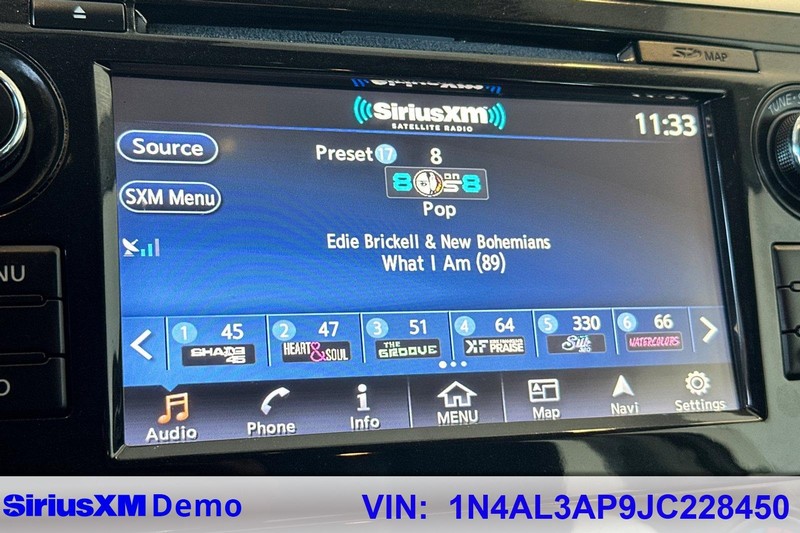 Nissan Altima Vehicle Full-screen Gallery Image 28