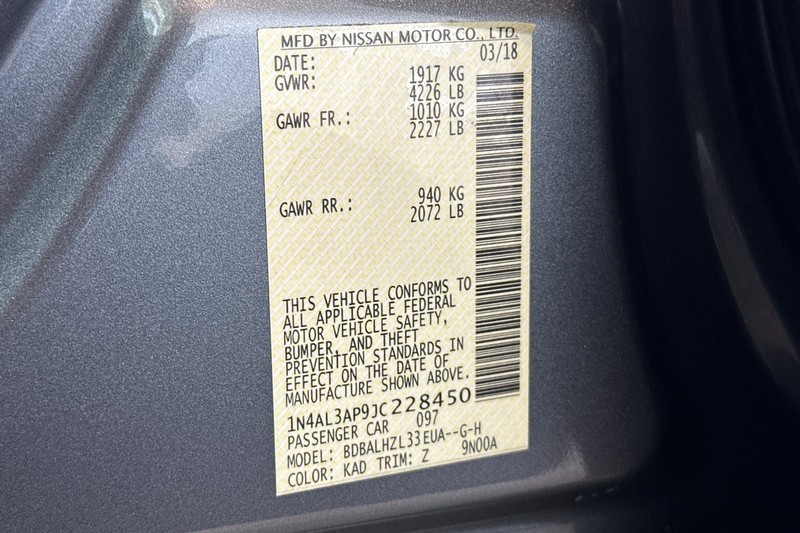 Nissan Altima Vehicle Full-screen Gallery Image 29