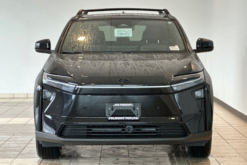 Toyota bZ Vehicle Full-screen Gallery Image 03