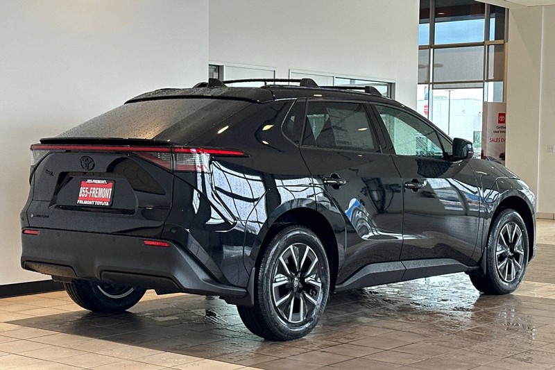 Toyota bZ Vehicle Full-screen Gallery Image 05