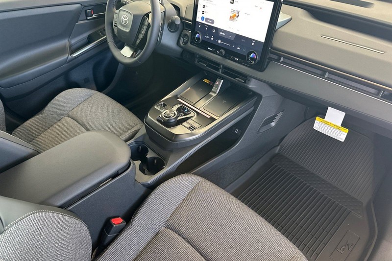 Toyota bZ Vehicle Full-screen Gallery Image 13