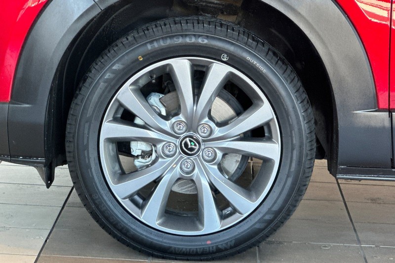 Mazda CX-30 Vehicle Full-screen Gallery Image 27