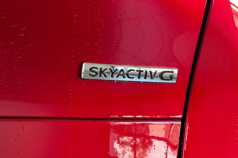 Mazda CX-30 Vehicle Full-screen Gallery Image 28