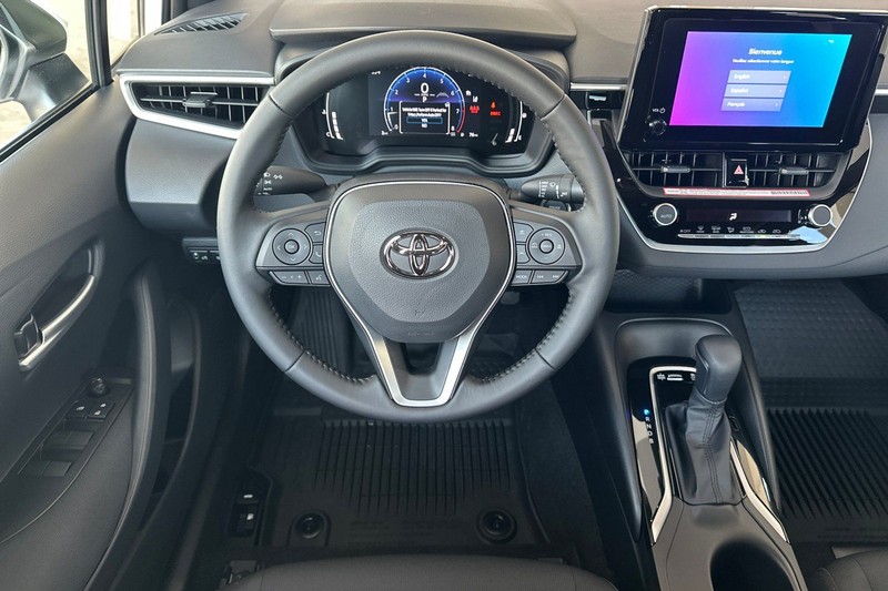 Toyota Corolla Vehicle Full-screen Gallery Image 12