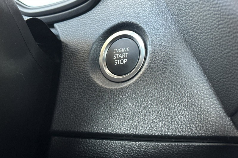 Toyota Corolla Vehicle Full-screen Gallery Image 20