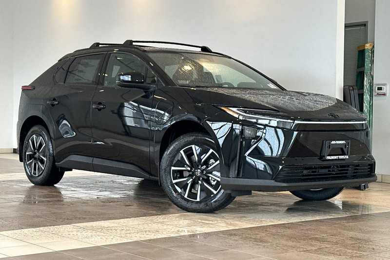 Toyota bZ Vehicle Full-screen Gallery Image 02