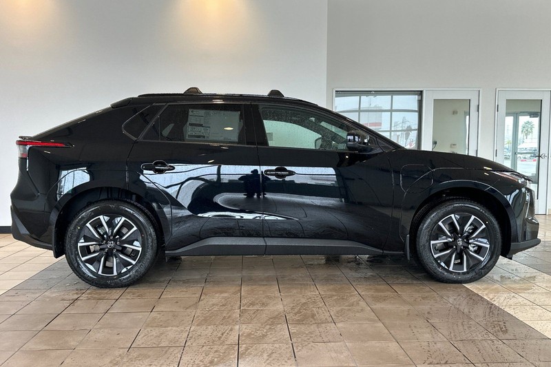 Toyota bZ Vehicle Full-screen Gallery Image 04