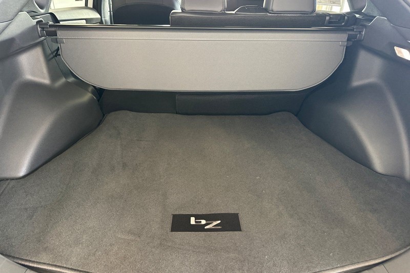 Toyota bZ Vehicle Full-screen Gallery Image 11