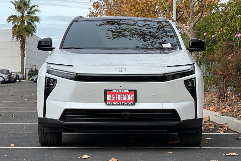 Toyota bZ Vehicle Full-screen Gallery Image 03