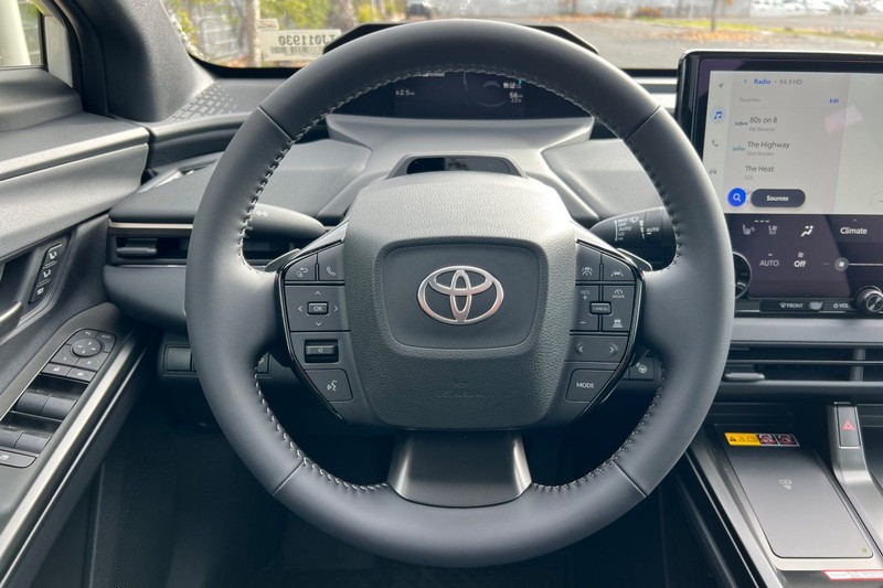 Toyota bZ Vehicle Full-screen Gallery Image 21