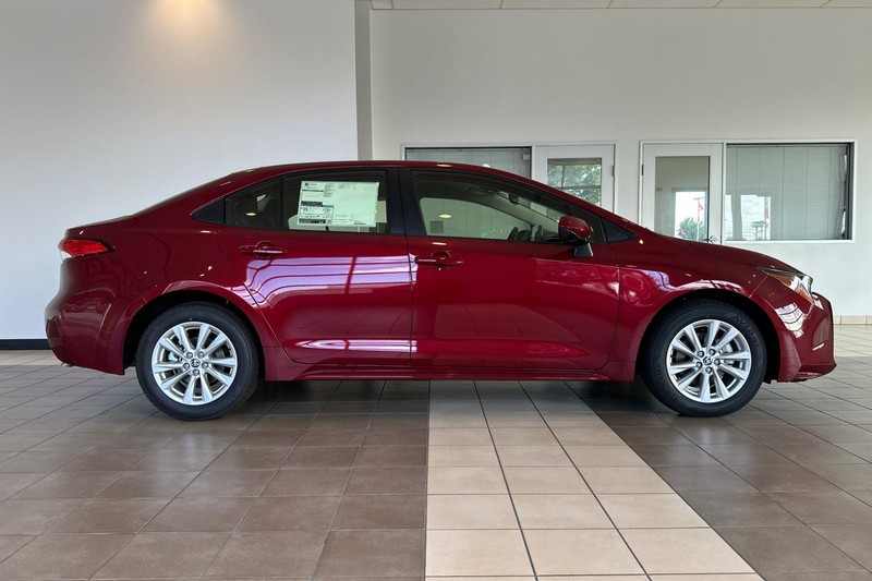 Toyota Corolla Vehicle Full-screen Gallery Image 04