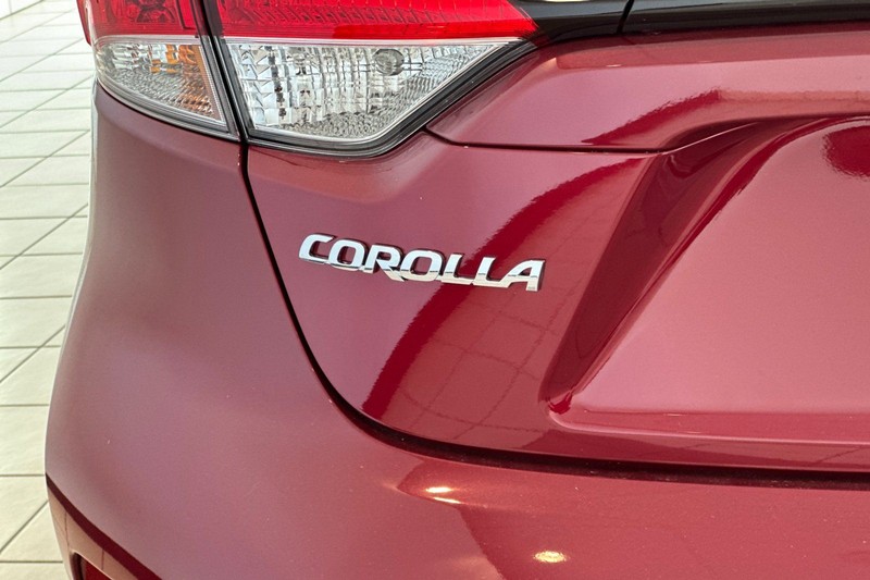 Toyota Corolla Vehicle Full-screen Gallery Image 07