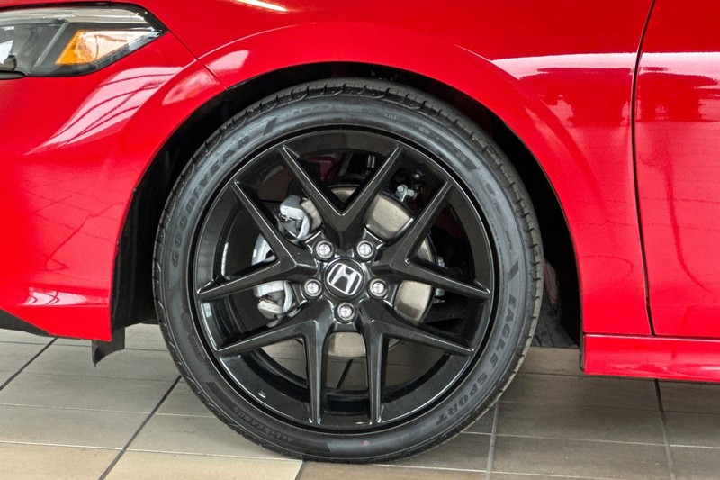 Honda Civic Sedan Vehicle Full-screen Gallery Image 25