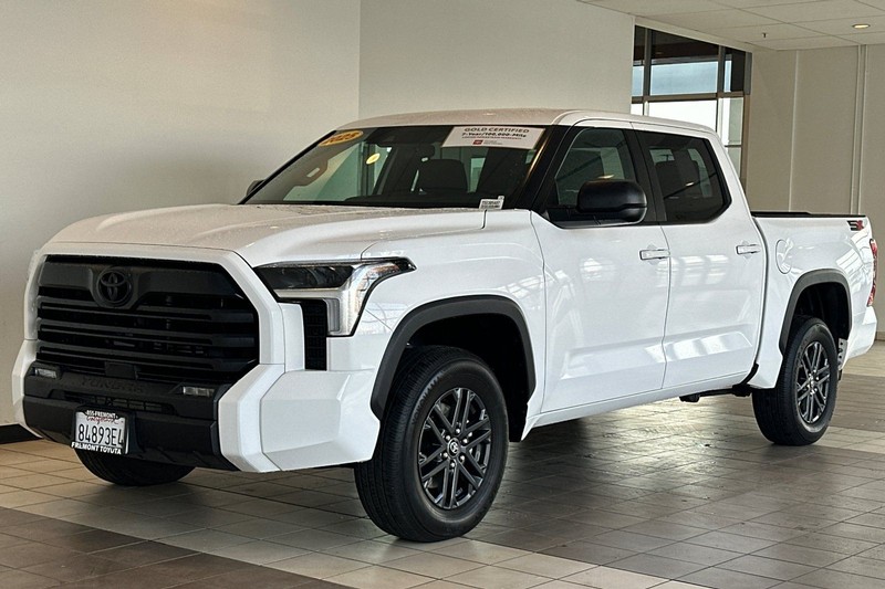 Toyota Tundra 4WD Vehicle Full-screen Gallery Image 08