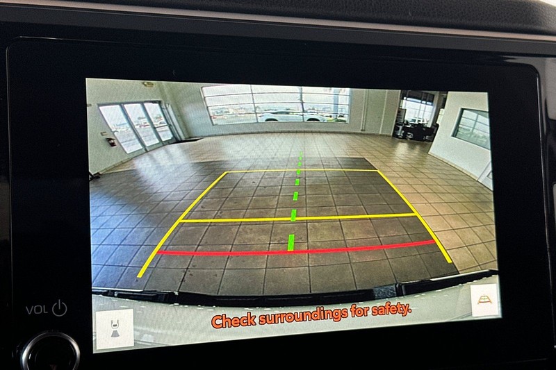 Toyota Tundra 4WD Vehicle Full-screen Gallery Image 19