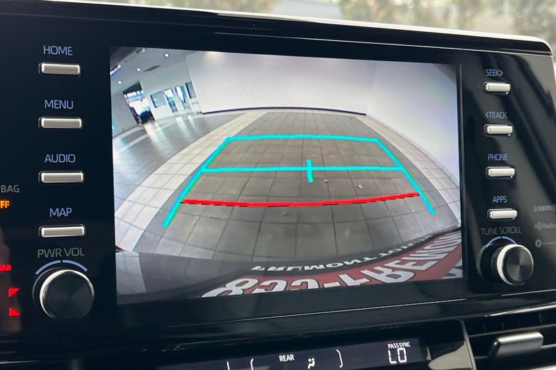 Toyota Sienna Vehicle Full-screen Gallery Image 20