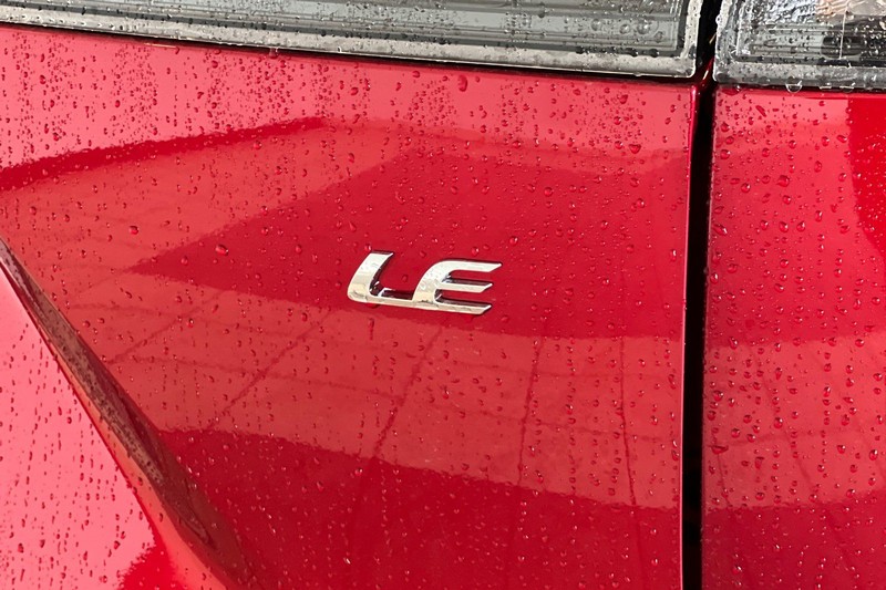 Toyota Corolla Cross Vehicle Full-screen Gallery Image 07