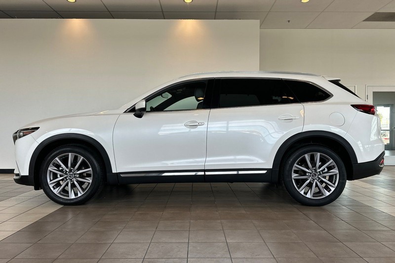 Mazda CX-9 Vehicle Full-screen Gallery Image 07