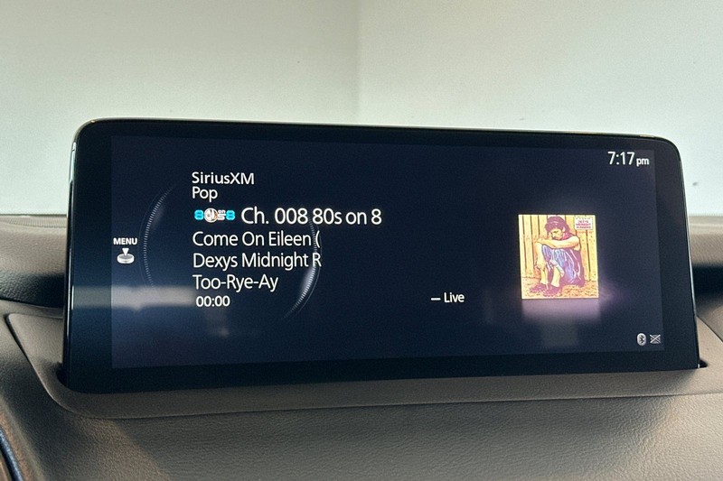 Mazda CX-9 Vehicle Full-screen Gallery Image 19