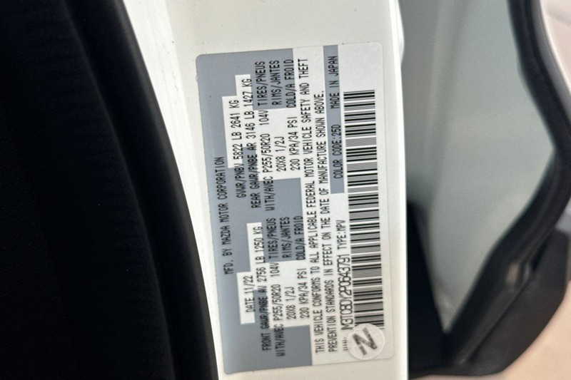 Mazda CX-9 Vehicle Full-screen Gallery Image 31