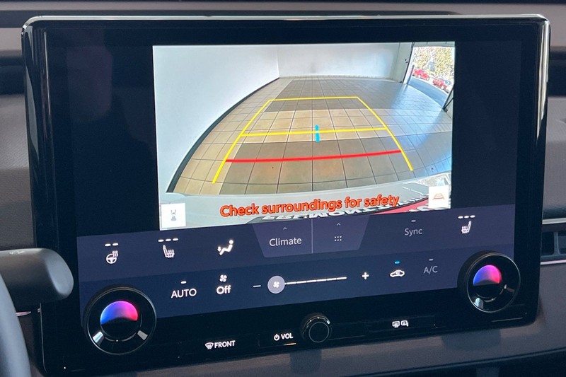 Toyota bZ Vehicle Full-screen Gallery Image 17