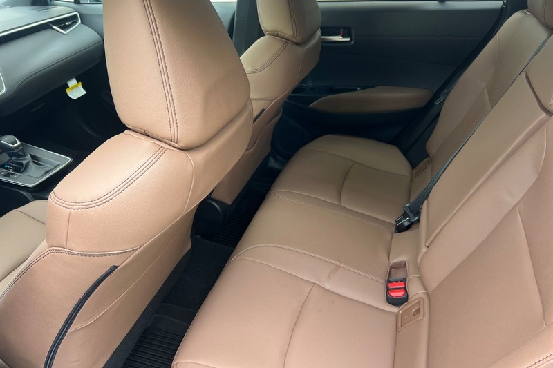 Toyota Corolla Cross Vehicle Full-screen Gallery Image 10